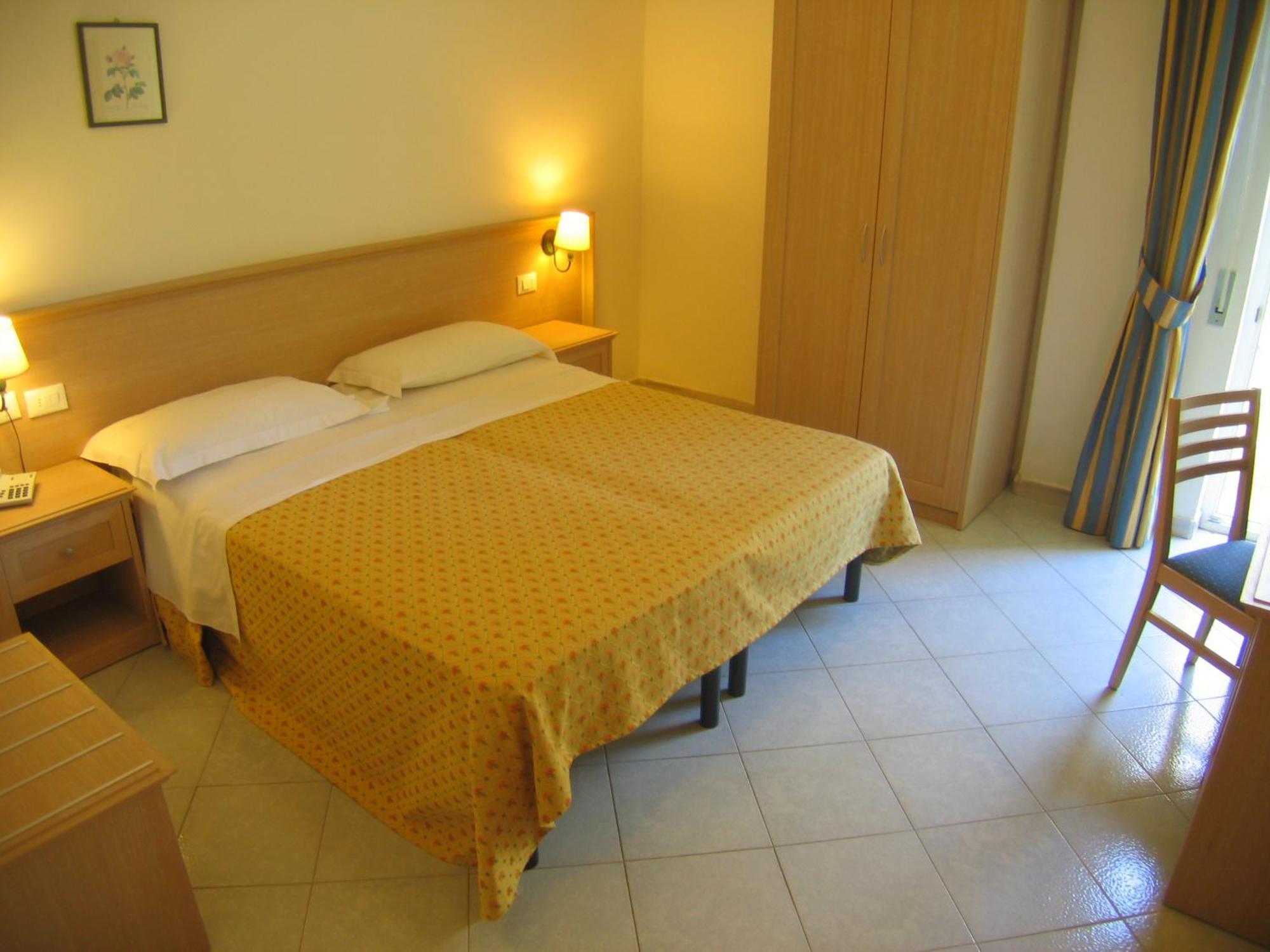 Hotel Europa イスキア島 部屋 写真