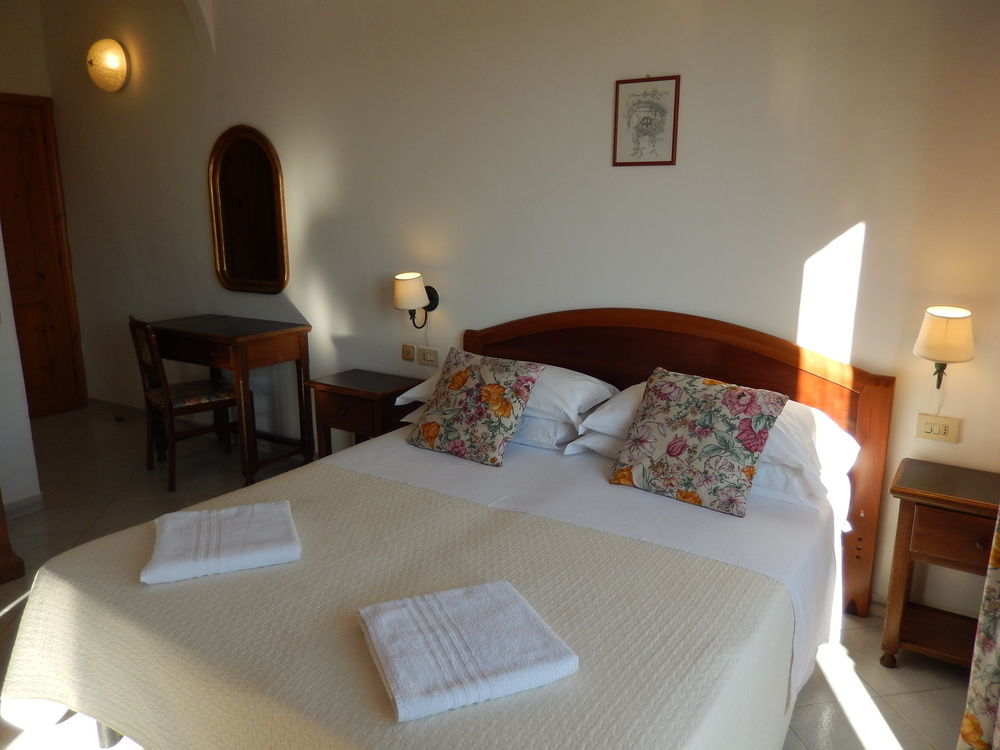Hotel Europa イスキア島 エクステリア 写真
