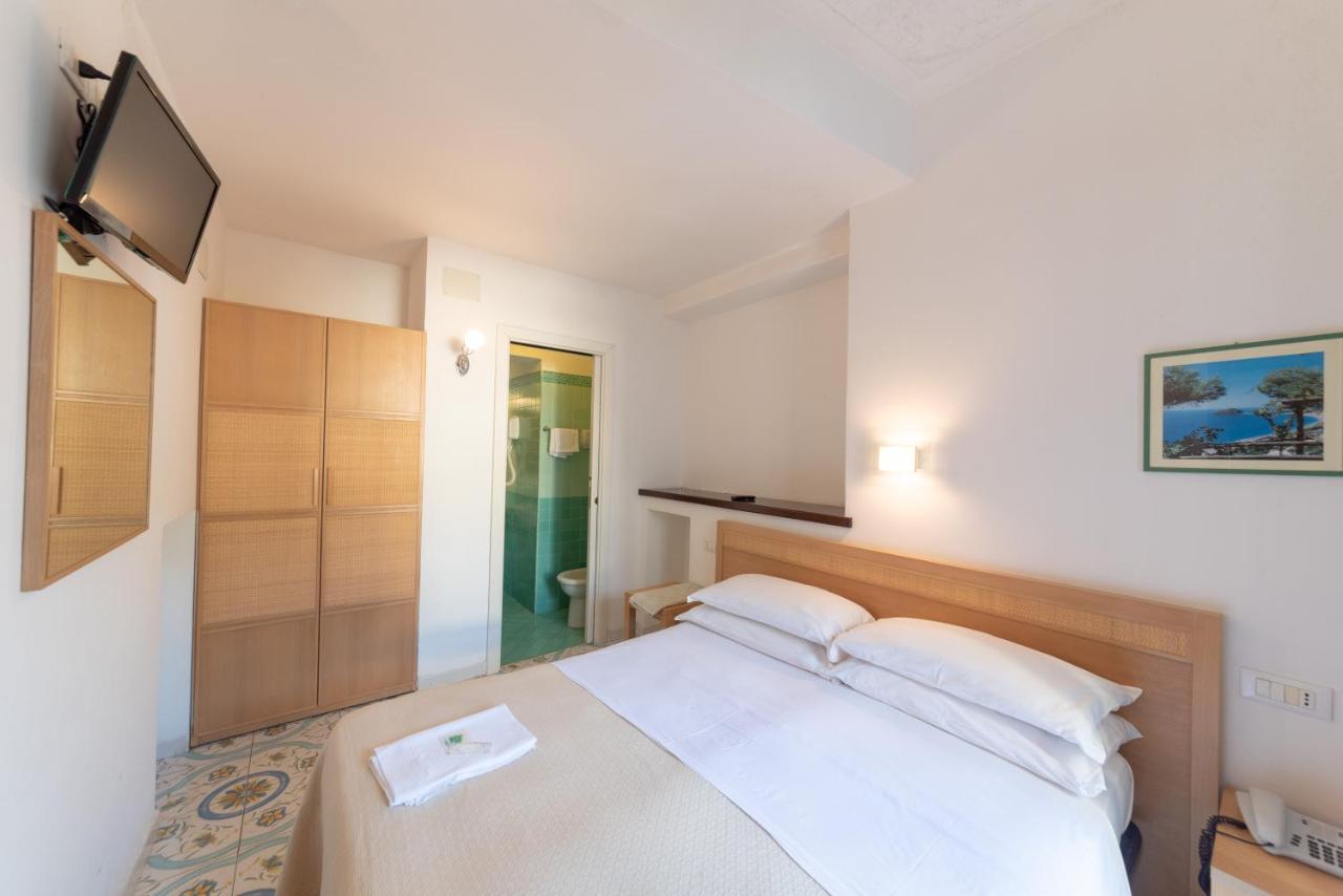Hotel Europa イスキア島 エクステリア 写真